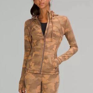 🔥LULULEMON HOODED DEFINE JACKET *NULU-BEIGE CAMO